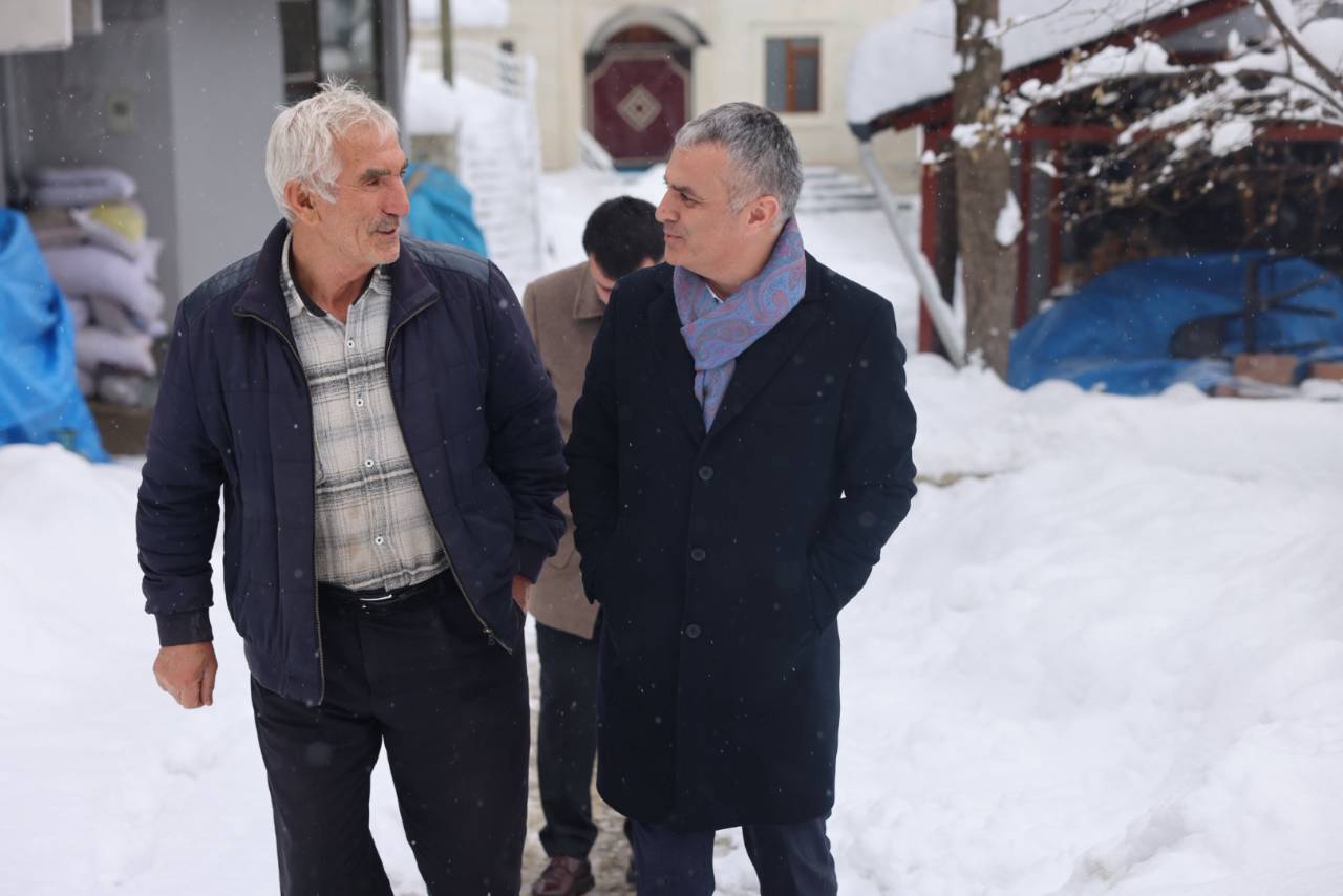 BAŞKANIMIZ KARLA MÜCADELE ÇALIŞMALARINI YERİNDE İNCELEDİ