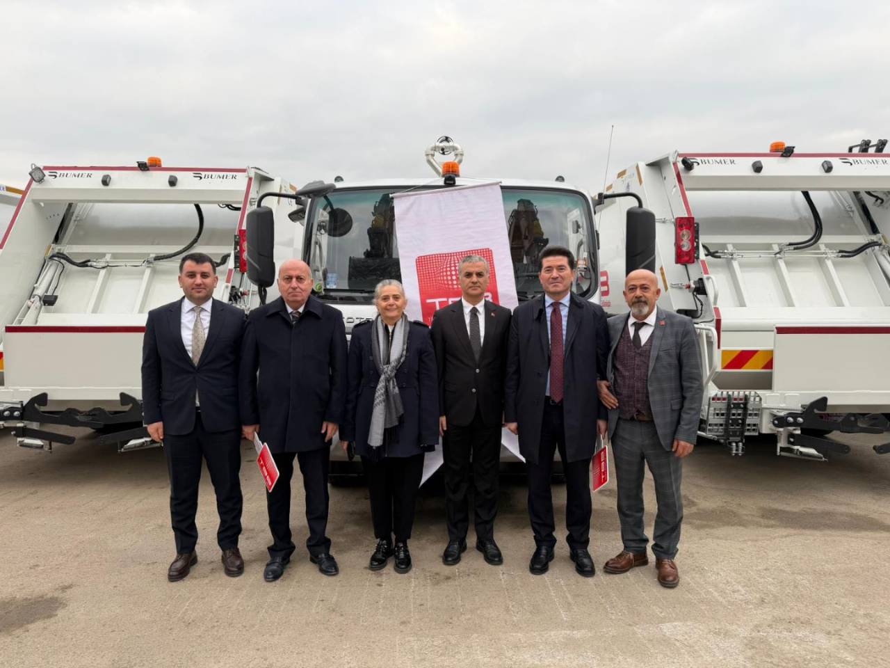 BAŞKANIMIZ TÜRKİYE BELEDİYELER BİRLİĞİ TARAFINDAN DÜZENLENEN ÇÖP KAMYONU TESLİM TÖRENİNE KATILDI