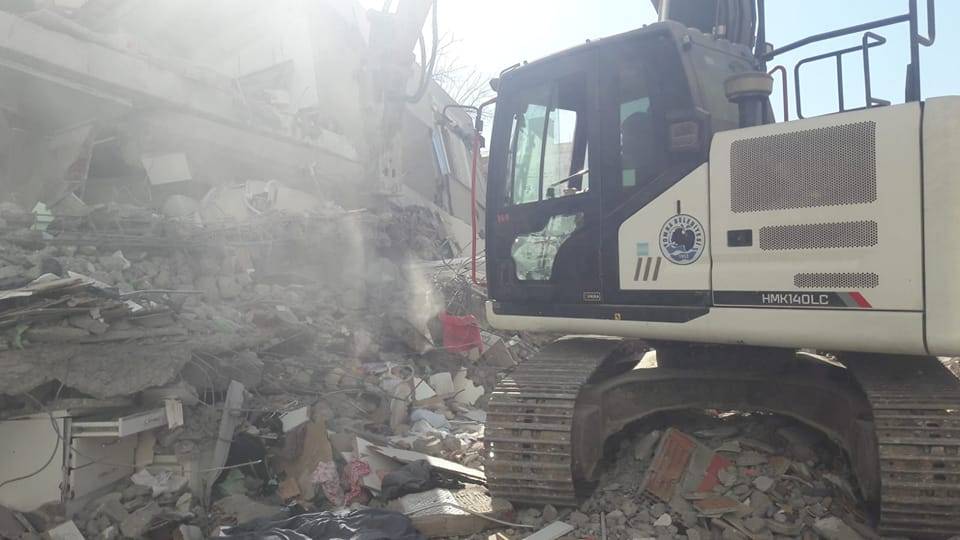 EKİPLERİMİZ DEPREM BÖLGESİNDE ÇALIŞMALARINA DEVAM EDİYOR