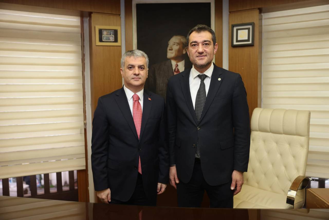 BAŞKANIMIZ GİRESUN BELEDİYE BAŞKANINI MAKAMINDA ZİYARET ETTİ