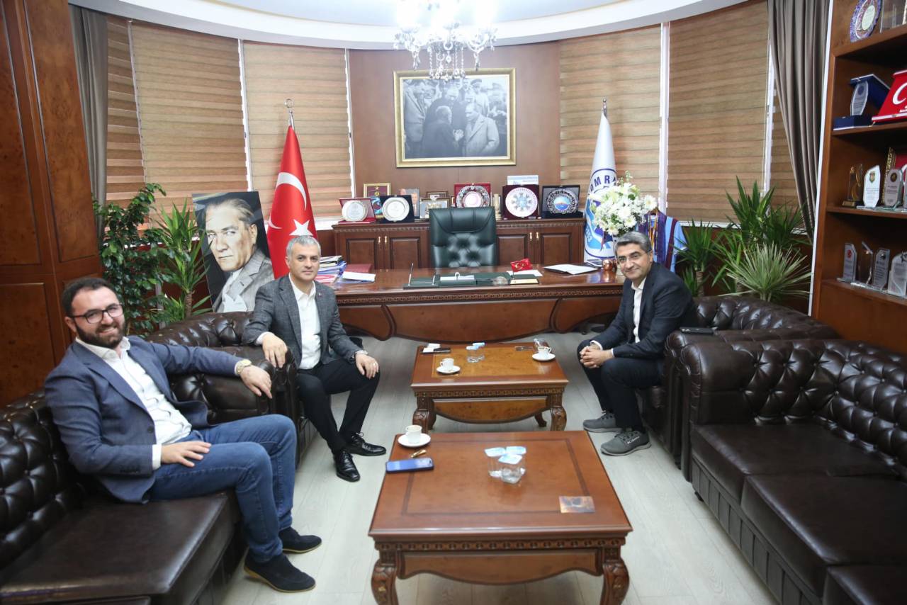 DEVA PARTİSİ MERSİN MİLLETVEKİLİMİZ BAŞKANIMIZA HAYIRLI OLSUN ZİYARETİNDE BULUNDU