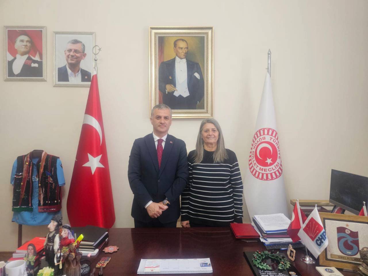 BAŞKANIMIZ TRABZON MİLLET VEKİLİMİZİ MAKAMINDA ZİYARET ETTİ