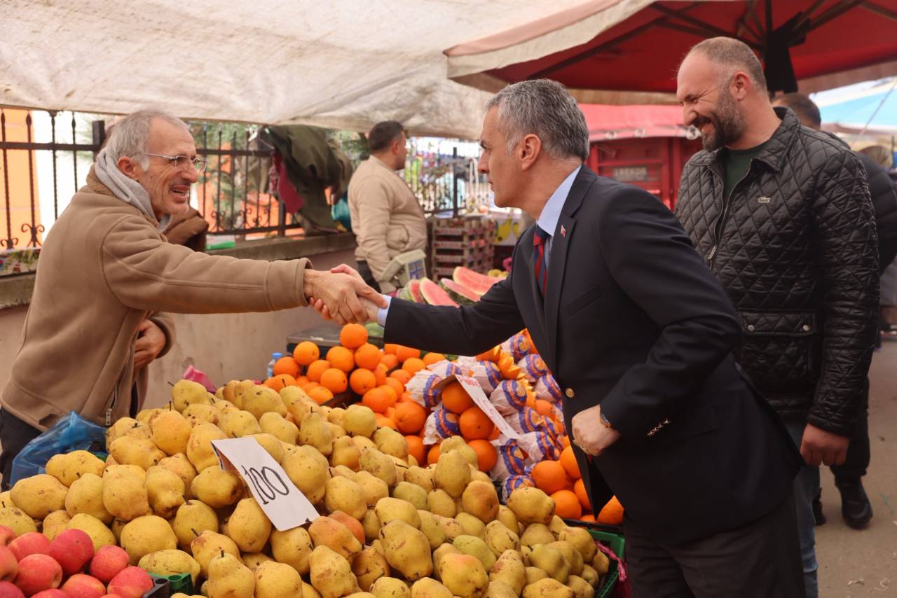 BAŞKANIMIZ PAZARCI ESNAFIMIZI ZİYARET ETTİ