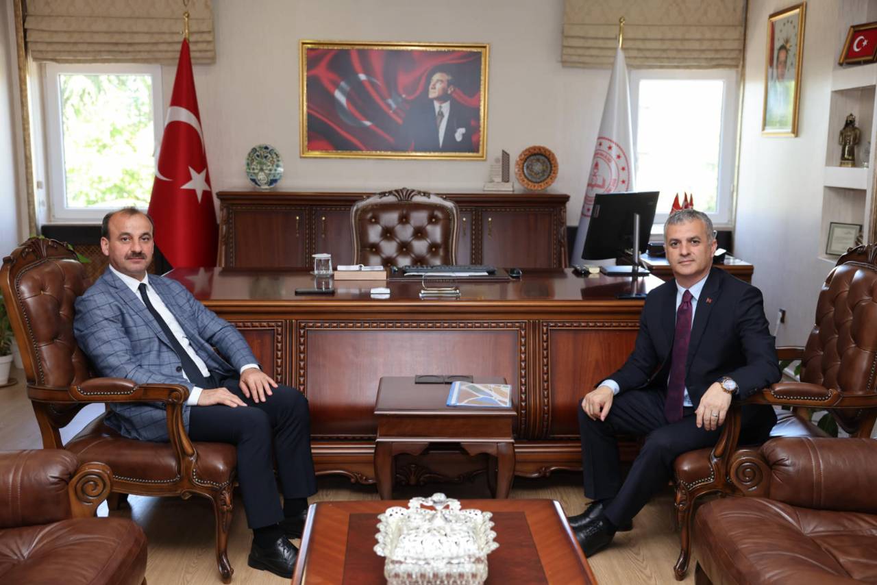 BAŞKANIMIZ İL MİLLİ EĞİTİM MÜDÜRÜMÜZÜ MAKAMINDA ZİYARET ETTİ