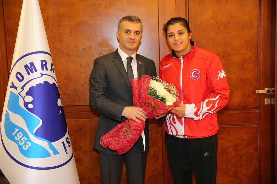 Sana Milyonlarca Teşekkürler Busenaz Sürmeneli!