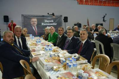 BAŞKANIMIZ BÜYÜKŞEHİR BELEDİYESİ TARAFINDAN İLÇEMİZDE DÜZENLENEN İFTAR PROGRAMINA KATILDI