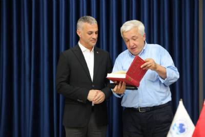  İLÇEMİZDE PROF.DR. MEHMET OKUYAN HOCAMIZI AĞIRLADIK