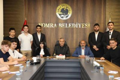BAŞKANIMIZ LİSE VE ÜNİVERSİTE ÖĞRENCİLERİYLE BİR ARAYA GELDİ