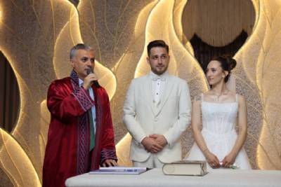 Duygu Karslı  ve Turan Can Başkaya Nikah Ilani