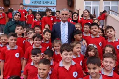 BAŞKANIMIZ YENİ EĞİTİM-ÖĞRETİM YILI HEYECANINA ORTAK OLDU