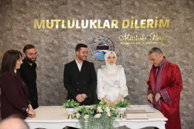  Huri Çakır ve Fatih Ayyıldız Nikah Ilani