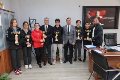 BAŞKANIMIZ KAŞÜSTÜ CUMHURİYET ORTAOKULUNU ZİYARET ETTİ