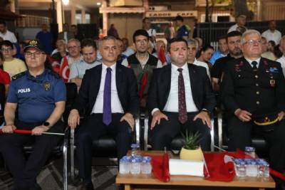 15 TEMMUZ DEMOKRASİ VE MİLLİ BİRLİK GÜNÜ MÜNASEBETİYLE ŞEHİTLERİMİZİ ANMA PROGRAMI DÜZENLENDİ