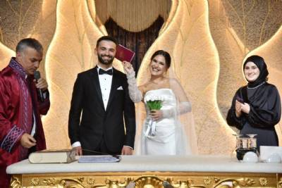 Kübra Sezgin  ve  Berat Gümrükçü  Nikah Ilani