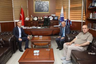 ÇAYKARA BELEDİYE BAŞKANI BAŞKANIMIZI MAKAMINDA ZİYARET ETTİ