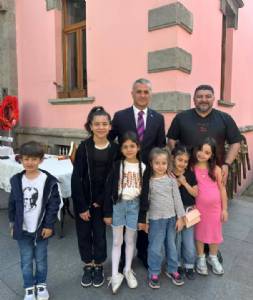 BAŞKANIMIZ YAZAR CEYHUN ALEMDAĞ'IN İMZA GÜNÜNE KATILDI