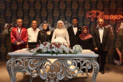 Hanife Sarı  ve  Ogün Küçük  Nikah İlanı