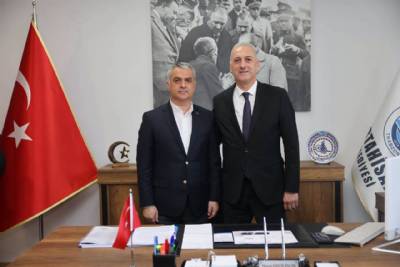 BAŞKANIMIZ ORTAHİSAR BELEDİYE BAŞKAN YARDIMCISINA HAYIRLI OLSUN ZİYARETİNDE BULUNDU