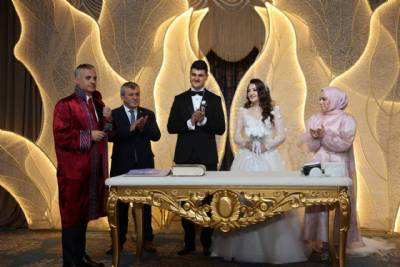 Kübra Sezgin  ve  Berat Gümrükçü Nikah Ilani