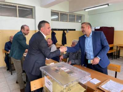 Başkanımız, sandık kurullarını ziyaret etti