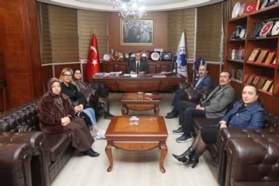 YOMRA MERKEZ ORTAOKULU YÖNETİMİNDEN BAŞKANIMIZA MAKAMINDA ZİYARET