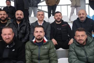 BAŞKANIMIZ KAŞÜSTÜSPOR-UÇARSPOR ARASINDA OYNANAN MÜSABAKAYI TRİBÜNDEN İZLEDİ
