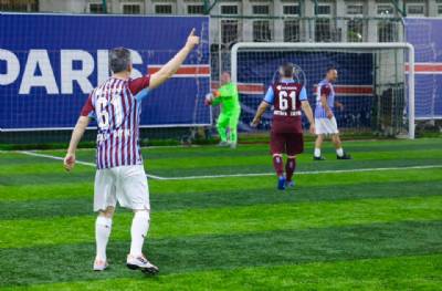 BAŞKANIMIZ 5.HALI SAHA FUTBOL TURNUVASINA KATILDI