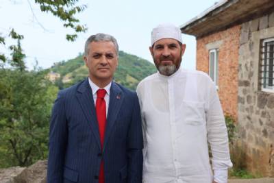 BAŞKANIMIZ HAC İBADETLERİNİ YERİNE GETİREN HEMŞEHRİLERİMİZİ ZİYARET ETTİ