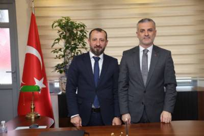 BAŞKANIMIZ YOMRA ŞOFÖRLER VE OTOMOBİLCİLER ODA YÖNETİMİNE HAYIRLI OLSUN ZİYARETİNDE BULUNDU